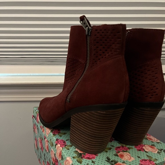 LUCKY BRAND BOOTS, SIZE 9 NEW :) - Picture 7 of 7